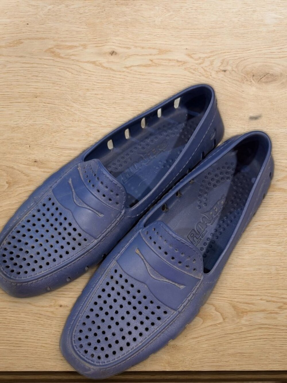 Floafers Country Club Loafers Men's 10 Navy Foam Water Shoes